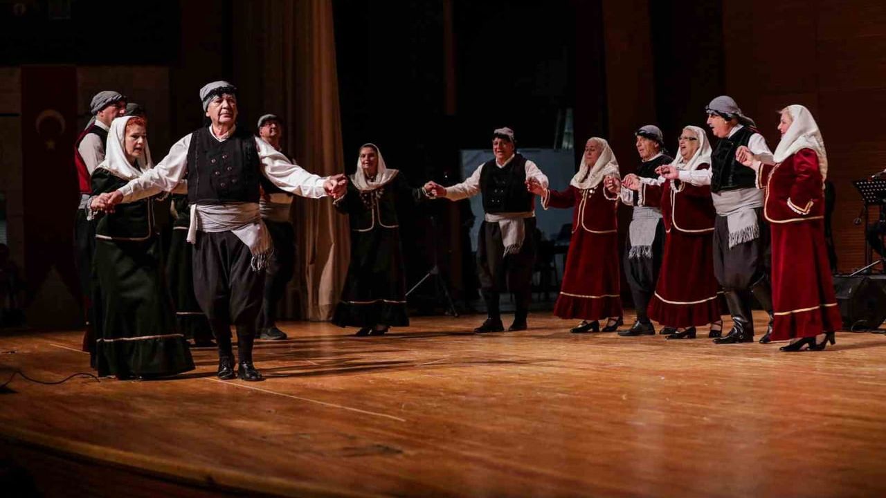 Ege'nin İki Yakası konseri Bursa'da ortak kültürü sahneye taşıdı