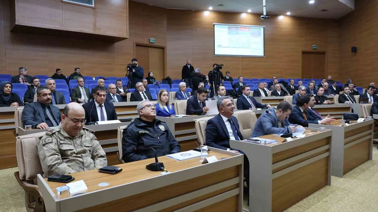 Elazığ'da 2025'te bin 156 Kamu Yatırım Projesi: 59 milyar 771 milyon TL Bütçe, Harcama Oranı %66,26