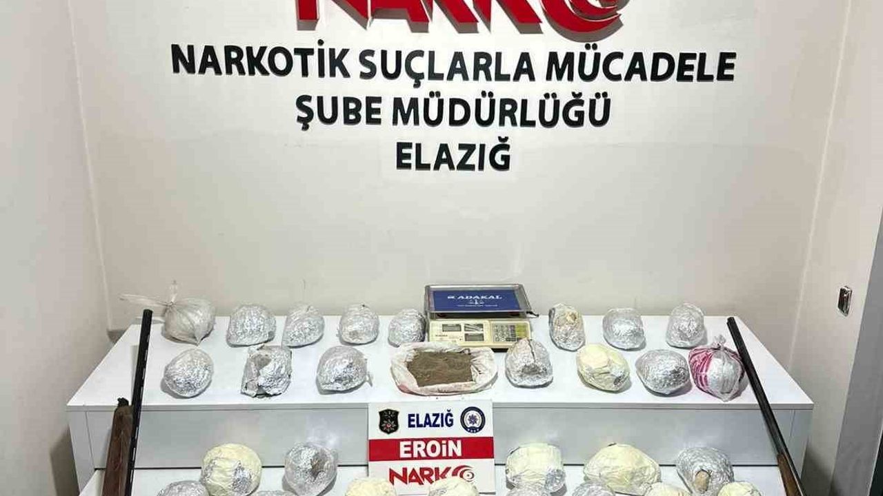 Elazığ'da uyuşturucu operasyonu: 30,8 kg eroin, silah ve para ele geçirildi; 4 gözaltı