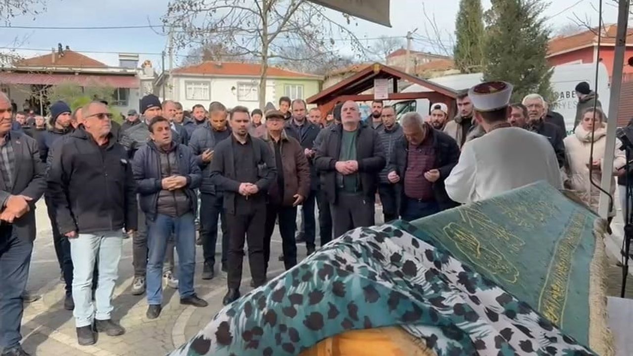 Elif Kumal, Yukarıyapıcı Göleti'nde bulunan cenazesi sonrası Bandırma'da defnedildi