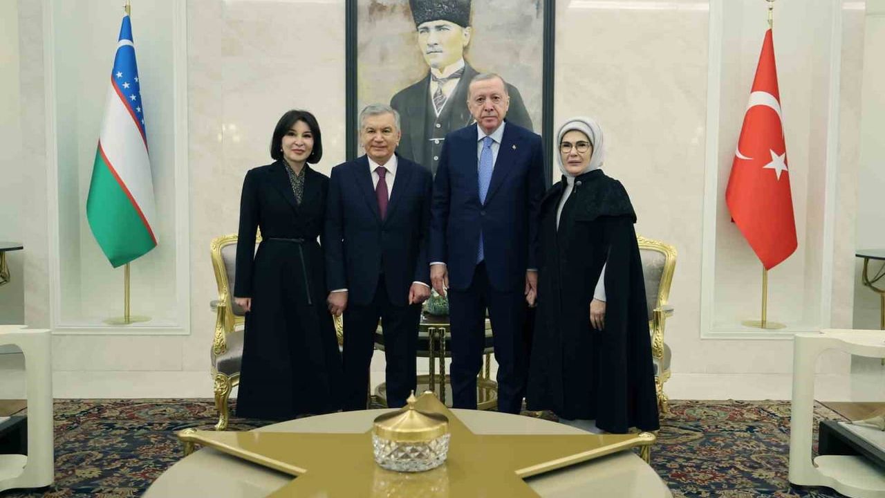 Erdoğan, Özbekistan Cumhurbaşkanı Mirziyoyev’i Ankara'da resmi törenle karşıladı