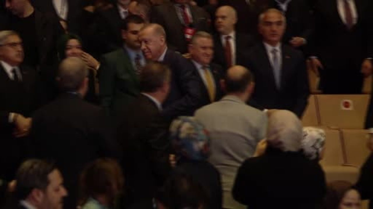 Erdoğan: "Türkiye Yüzyılı ülkümüze omuz veren gençlik, ülkemizin yarınlarını inşa eden gençlik işte bizimle buradadır" — Necip Fazıl Kısakürek Ödülleri'nde konuştu