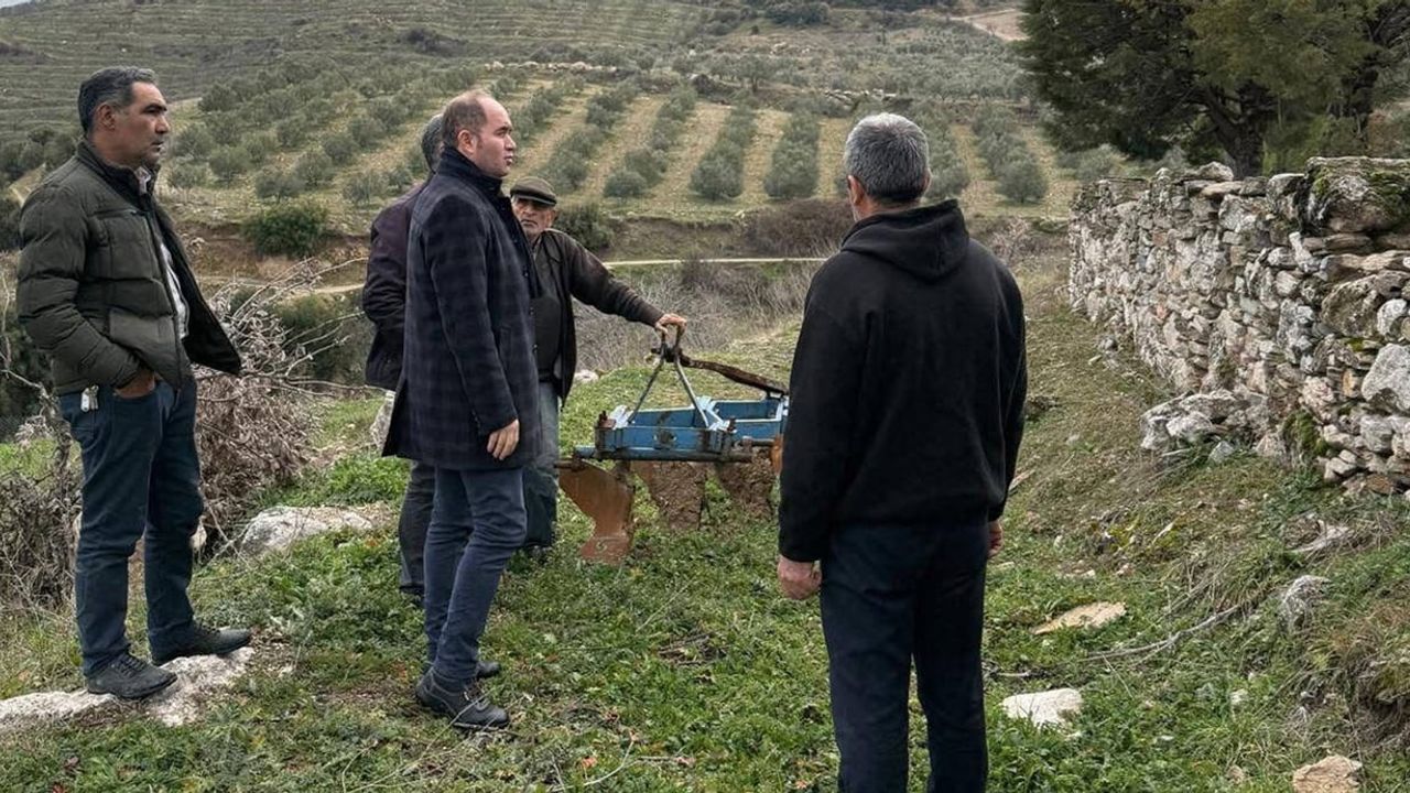 Erenbağı Mahallesi'nde Yerinde İnceleme: Altyapı, Su ve Yol Talepleri Değerlendirildi