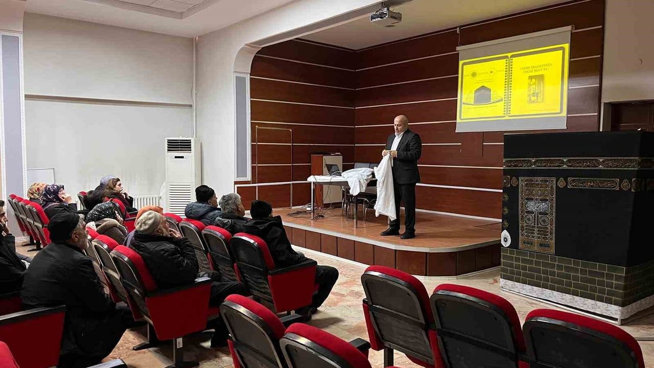 Erzincan İl Müftülüğü, 2026 Şubat Umre Adaylarına Bilgilendirme Semineri Düzenledi