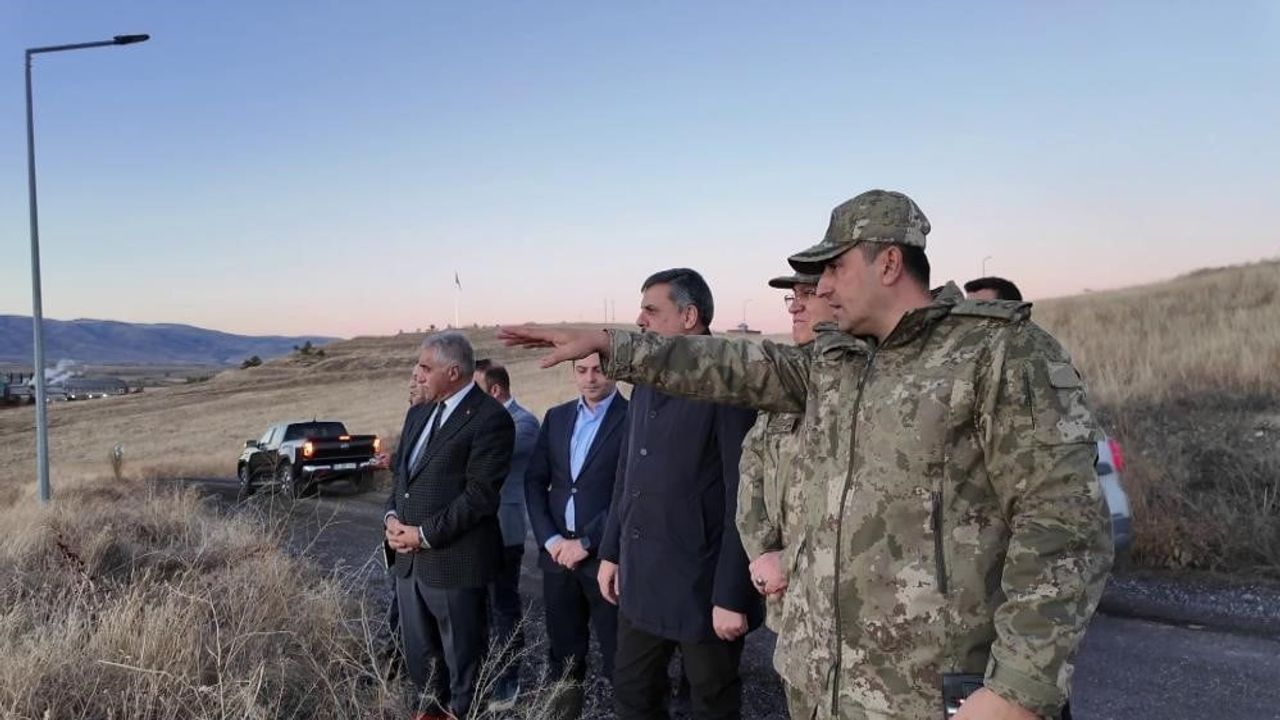 Erzurum 2. Organize Sanayi Bölgesi'nde bulunan top mermileri için MAFAM ve jandarma devrede