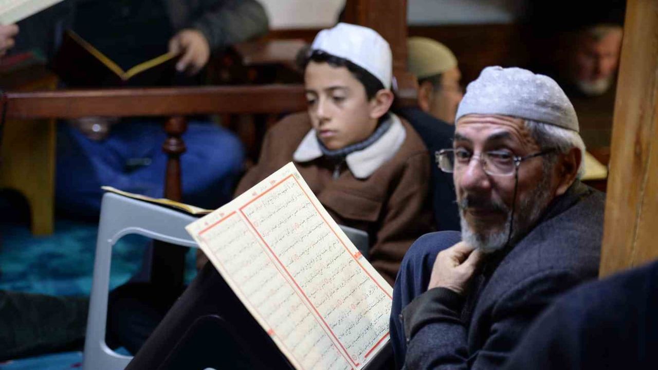 Erzurum'da 5 Asırlık '1001 Hatim' Geleneği 16-17 Ocak'ta Ulu Cami'de Tamamlanacak