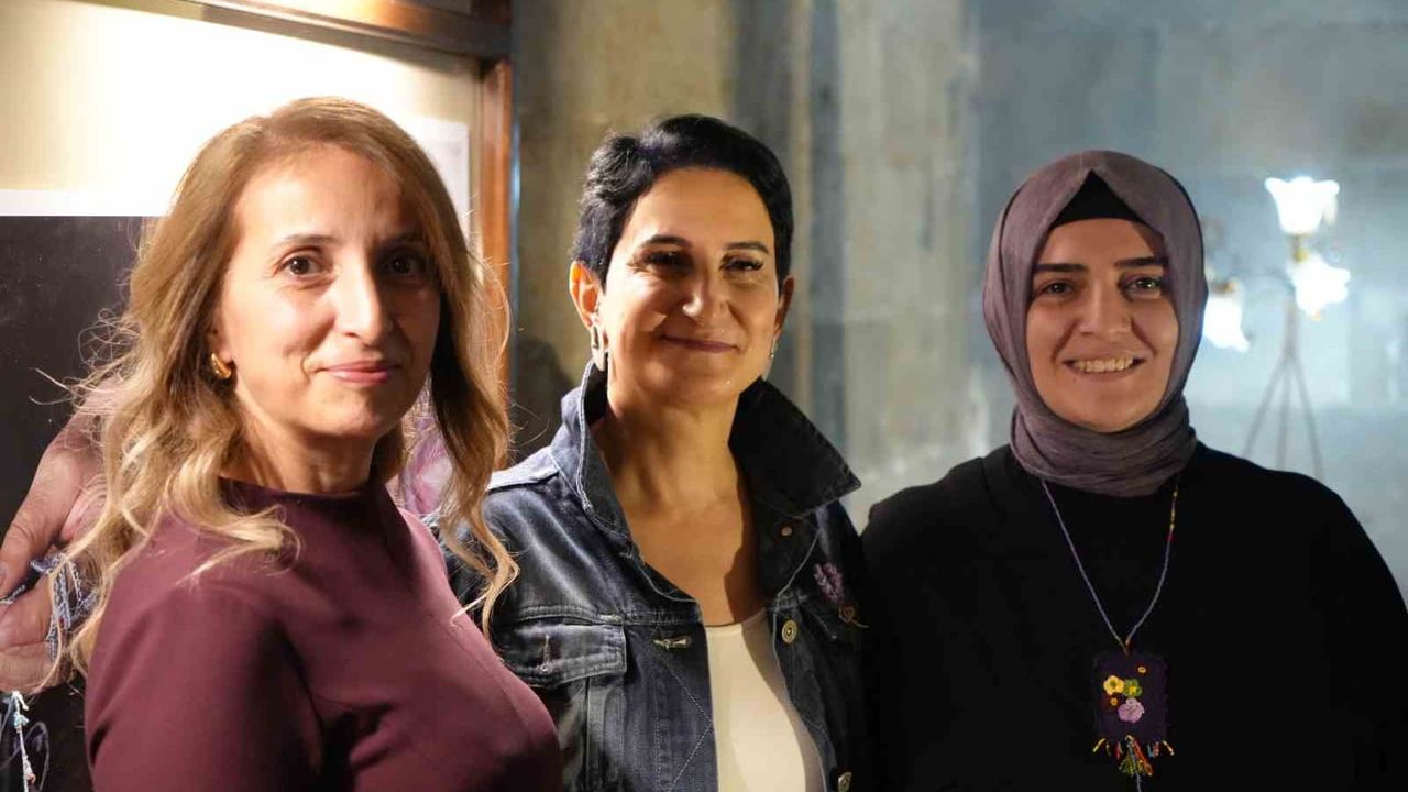 Erzurum'da iğne oyaları sergisi: 'Kadının Sessiz Anlatısı Oyanın Dili' Yakutiye Medresesi'nde