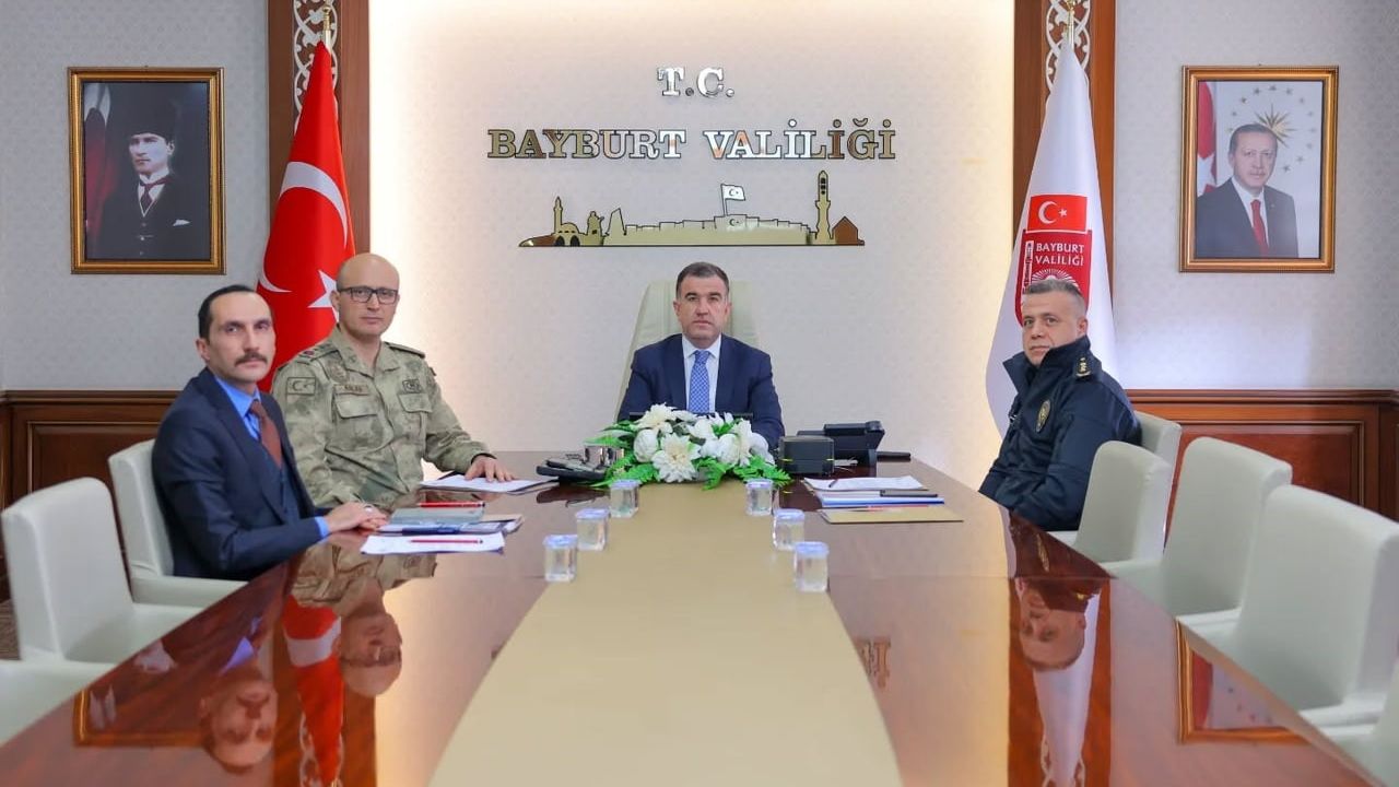 Erzurum'da VKS ile Düzensiz Göçle Mücadele Bölge Toplantısı: Kurumlararası Koordinasyon Güçlendiriliyor