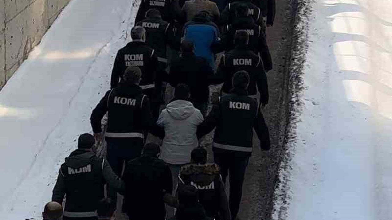 Erzurum merkezli operasyonda usulsüz kredi iddiası: 38 şüpheli yakalandı