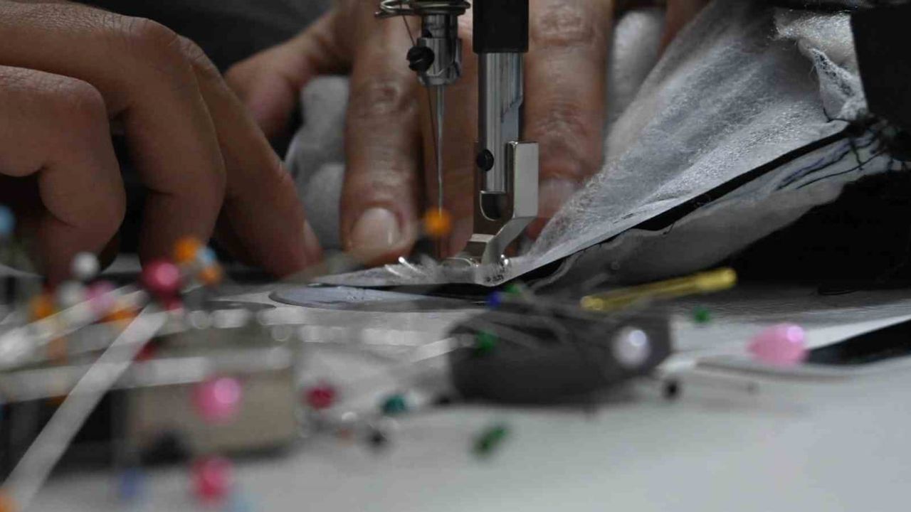 Eskişehir'de kışlık kıyafetler terzide 'dönüşüm' ile yenileniyor