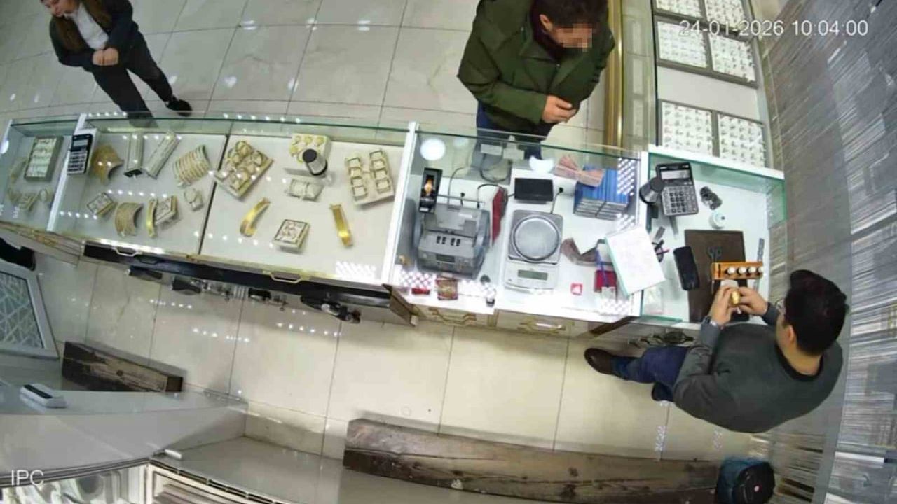 Eskişehir'de sahte bilezikle Cumhuriyet altını alma girişimi: Şüpheli gözaltında