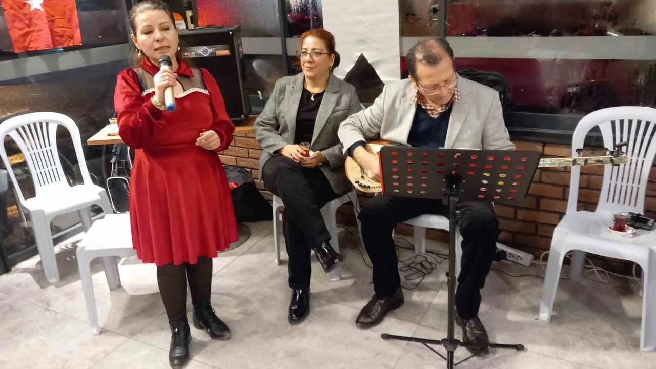 Eskişehir'de Türk Halk Müziği Konseri: Emirdağ ve Eskişehir Türküleri Seslendirildi