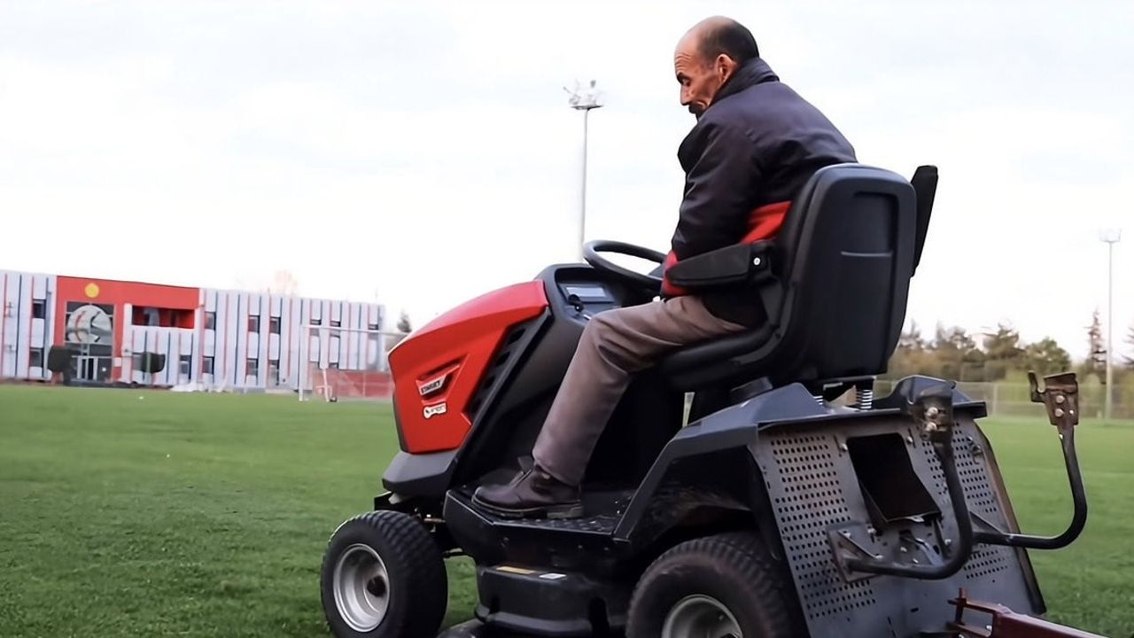 Eskişehirspor’un emektarı Sedat Özten vefat etti