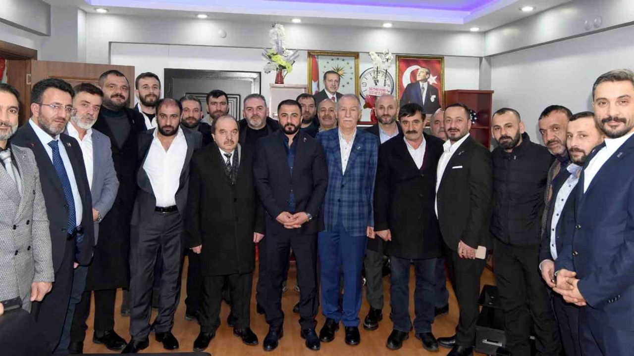 ESOB Başkanı Rasim Fırat, Emre Akdoğan'a hayırlı olsun ziyaretinde bulundu