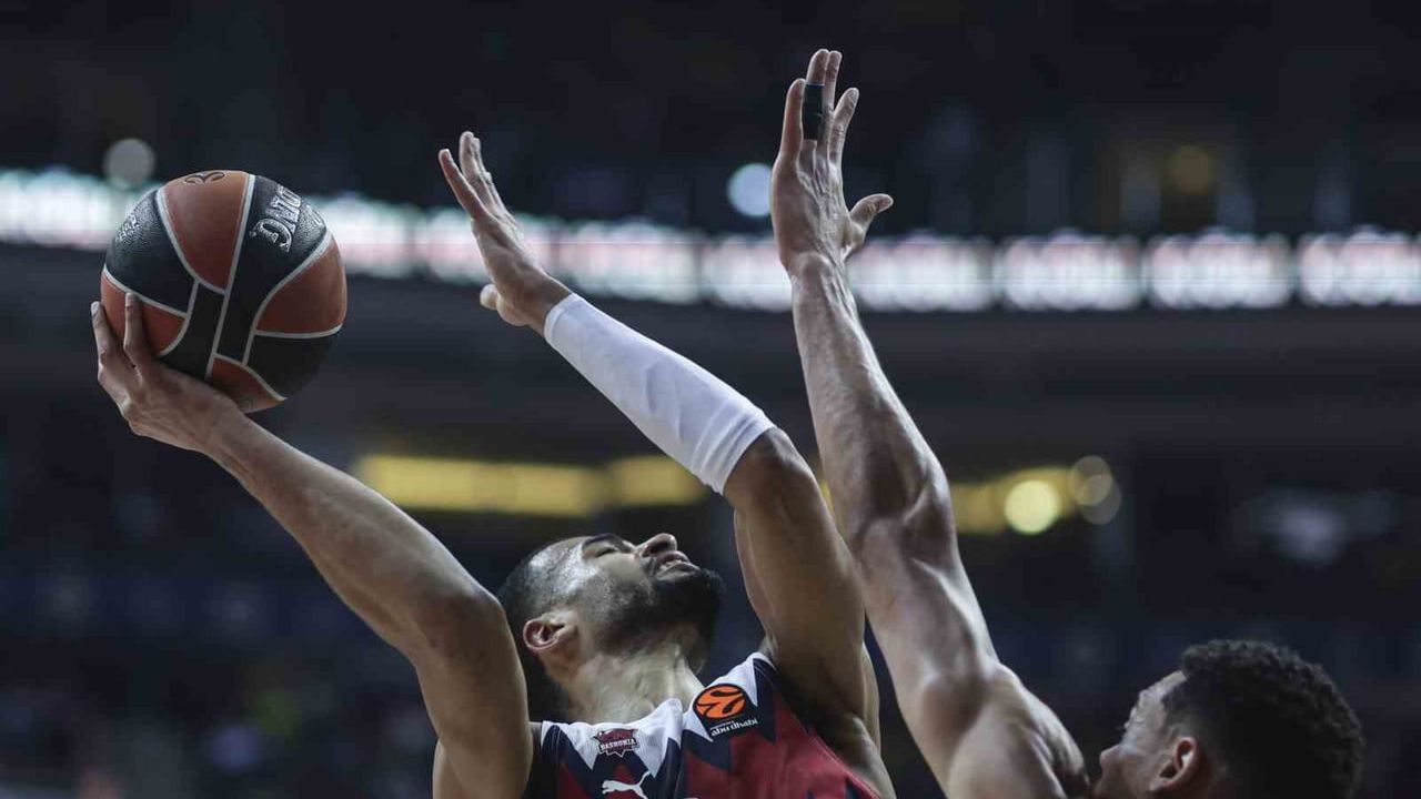 Euroleague'de çift maç haftası tamamlandı: Türk takımları 4'te 2 yaptı, Fenerbahçe zirveye ortak