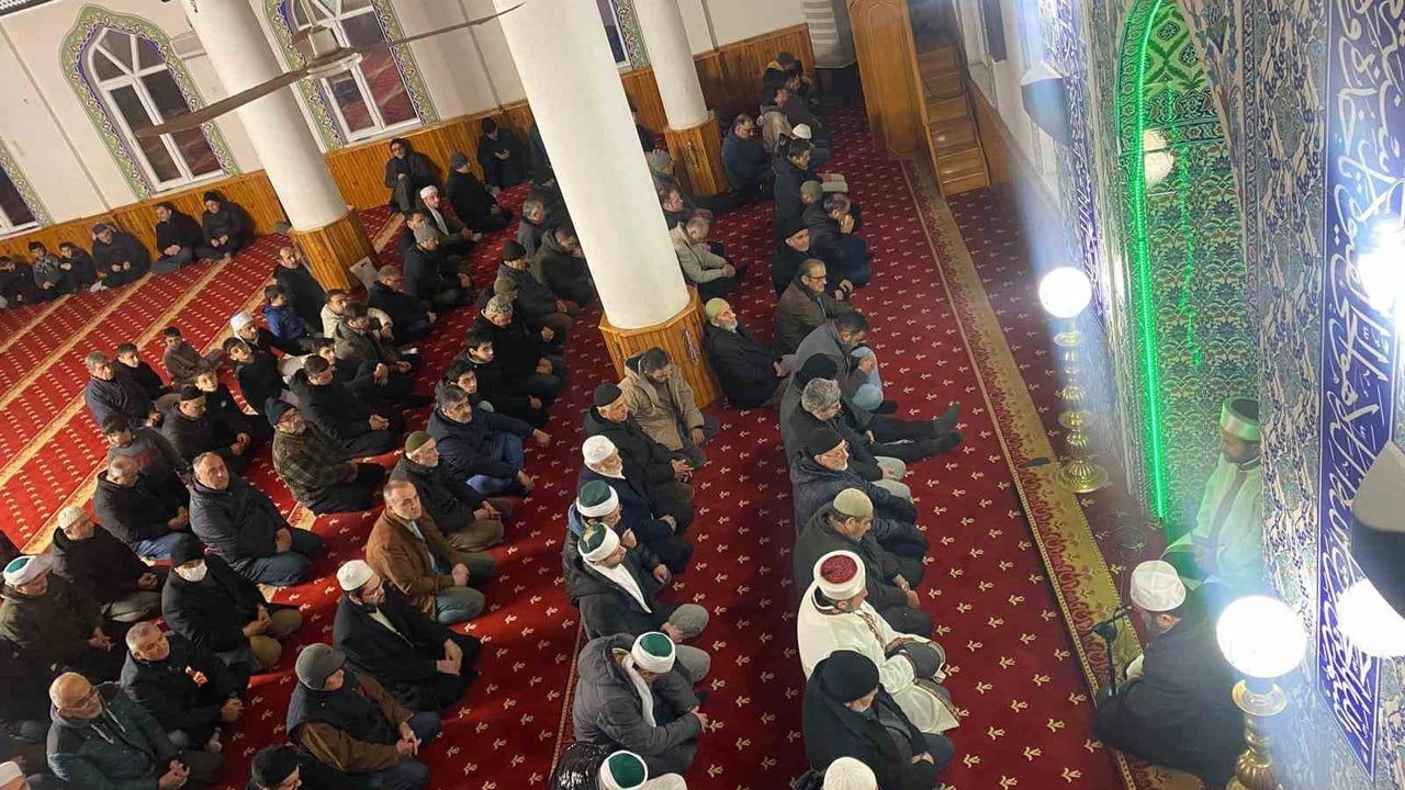 Evliya Çelebi Camii'nde Geleneksel Sabah Namazı Buluşması