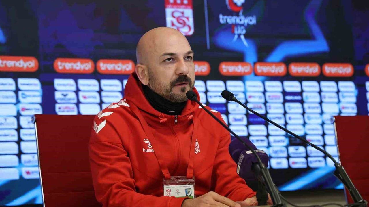 Evren Otyakmaz: 'Hak etmediğimiz bir mağlubiyet aldık' — Sivasspor, Erzurumspor FK mağlubiyetini değerlendirdi