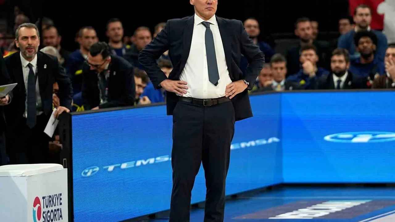 Fenerbahçe Beko, Sarunas Jasikevicius ile 3 yıllık sözleşme imzaladı