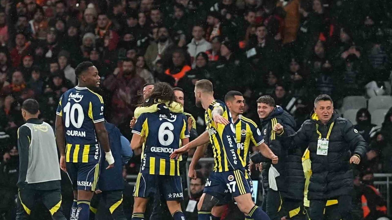 Fenerbahçe, Turkcell Süper Kupa finalinde Galatasaray'ı 2-0 yenerek 4. kez kazandı