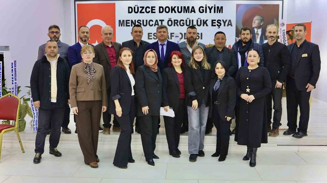Feyzullah Ak, Düzce Dokuma Giyim, Mensucat ve Örgülük Eşya Odası Başkanı seçildi
