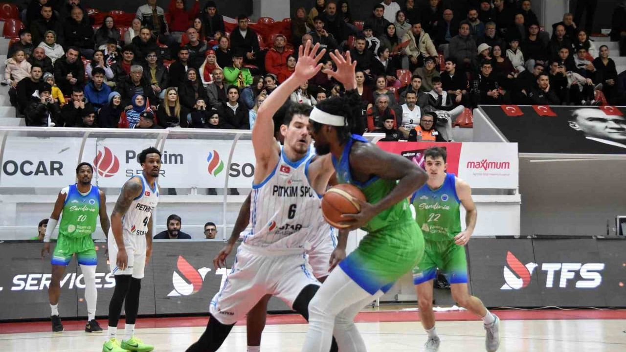 FIBA Avrupa Kupası: Aliağa Petkimspor 82-70 Dinamo BDS Sassari — İzmir ekibi liderliğini sürdürdü
