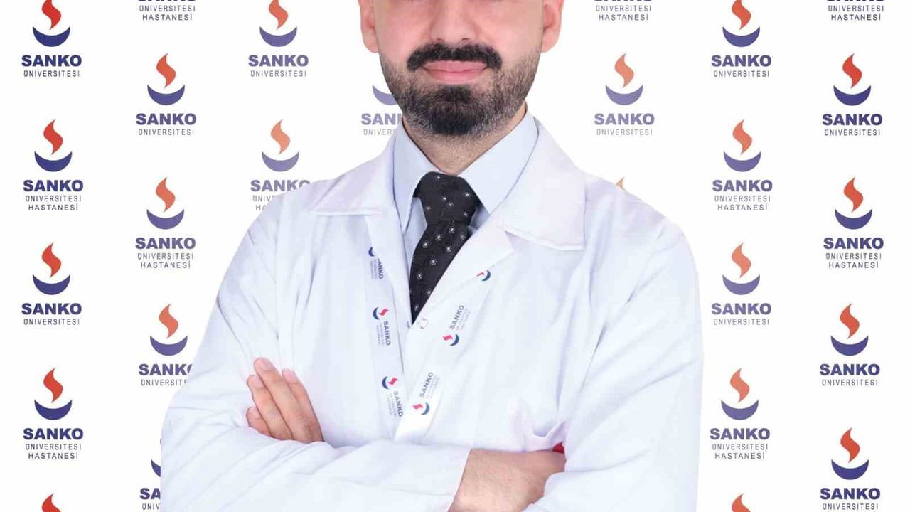 Fraksiyonel Karbondioksit Lazer ile Cilt Yenileme: Uygulama, Endikasyonlar ve Sonrası