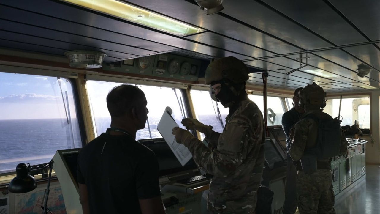 Fransa, Akdeniz'de "Grinch" adlı Rus tankerine el koydu