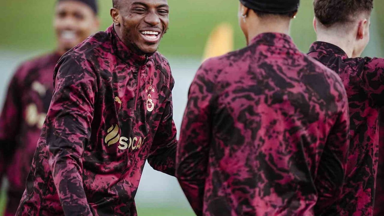Galatasaray, Şampiyonlar Ligi'nde Manchester City maçı için Kemerburgaz Metin Oktay Tesisleri'nde hazırlıklara başladı