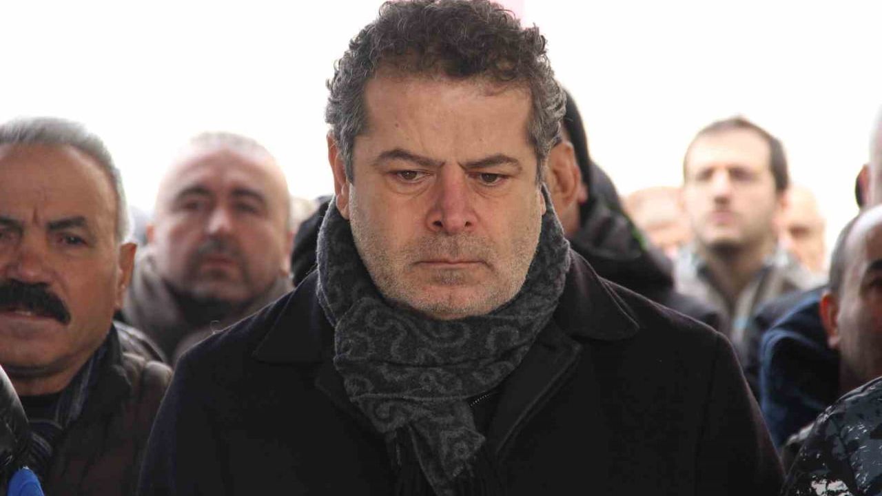 Gazeteci Cüneyt Özdemir’in annesi Hamiyet Özdemir Çorum’da toprağa verildi