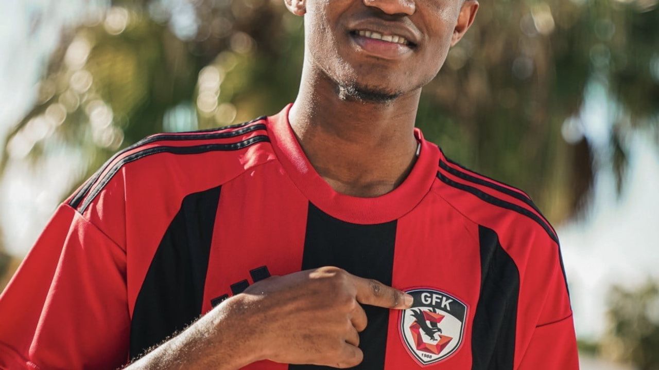 Gaziantep FK, Karamba Gassama'yı 3,5 yıllığına kadrosuna kattı