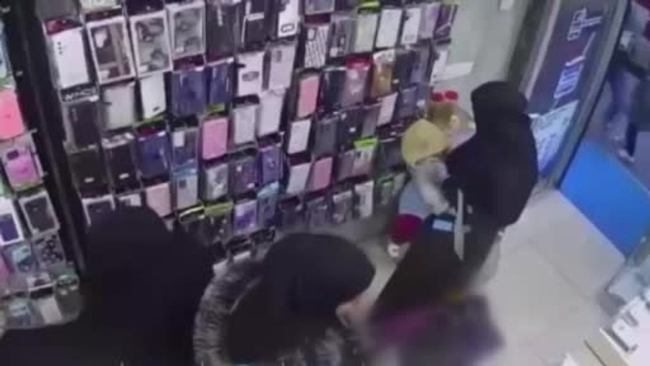 Gaziantep'te 249 gram altını yankesicilikle çalan 2 kadın 1 saatte yakalandı