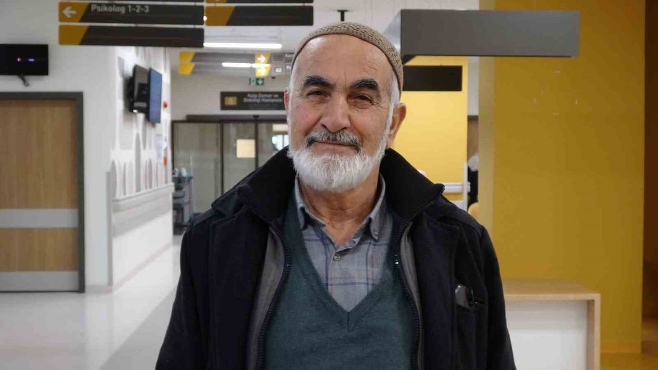 Gaziantep'te 72 yaşındaki Hacı Mehmet Özden, 53 yıllık sigarayı 6 aylık tedaviyle bıraktı