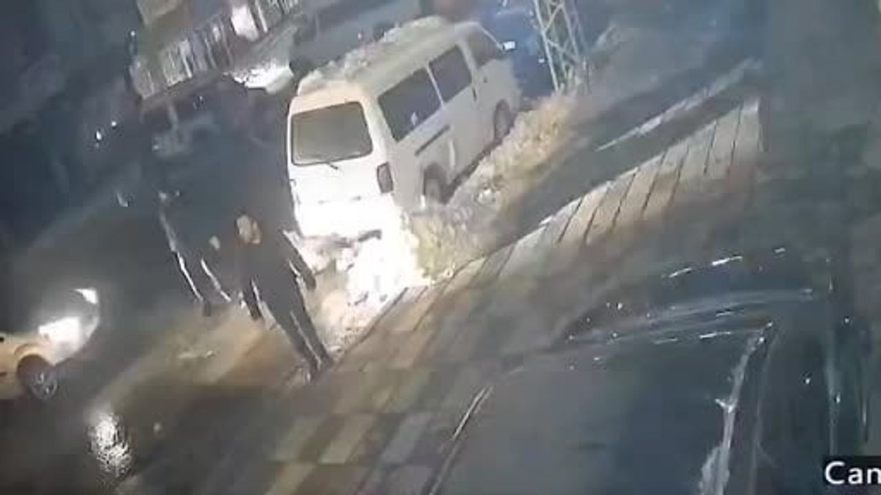Gaziantep’te gizli buzlanma üç araçlı zincirleme kazaya neden oldu, yaralanma yok