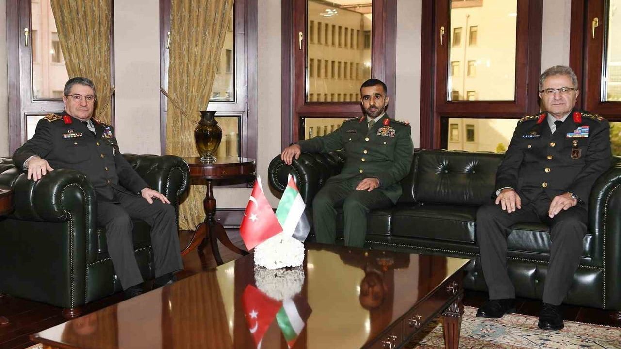 Genelkurmay Başkanı Bayraktaroğlu, BAE Kara Kuvvetleri Komutanı Al Hallami’yi kabul etti