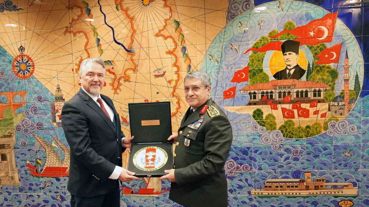 Genelkurmay Başkanı Orgeneral Selçuk Bayraktaroğlu Brüksel'de: NATO temasları sürüyor