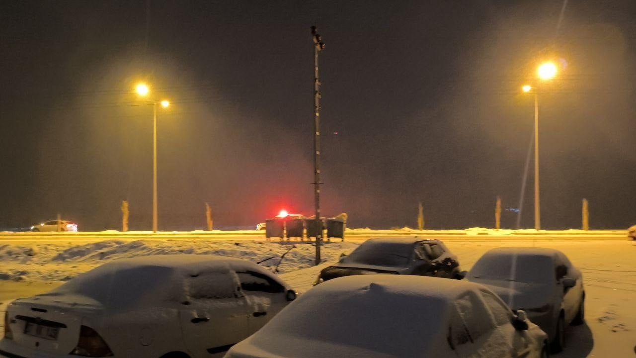 Gercüş’te kar yağışı ulaşımı etkiledi: 58 köy yolu kapandı