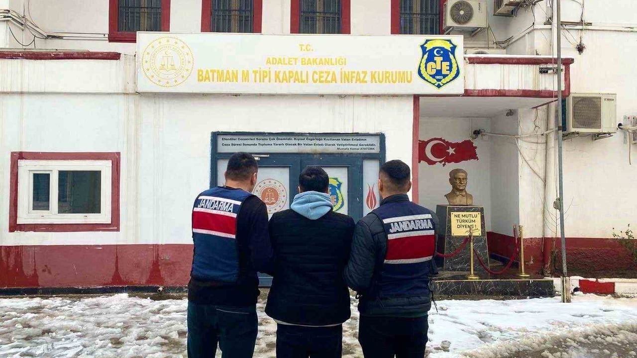 Gercüş’te uyuşturucu ticareti suçundan aranan hükümlü jandarma tarafından yakalandı
