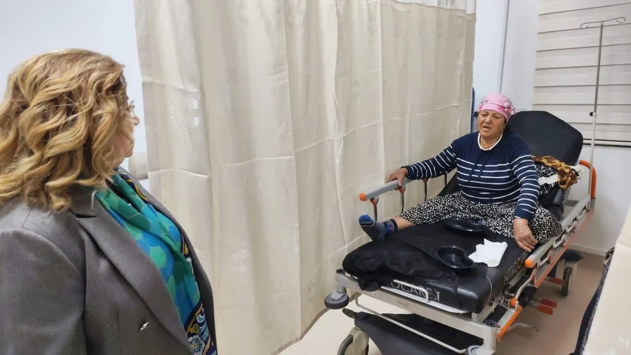 Germencik Kaymakamı Sultan Doğru, Yeni Yıl Gecesi Görev Başındaki Personeli Ziyaret Etti