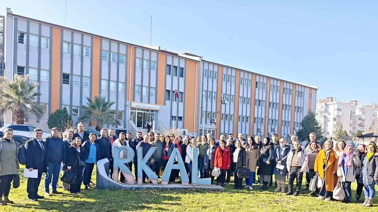 GMKA destekli 'Balıkesir Yapay Zeka Akademisi' 50 öğretmene 70 saatlik eğitim verdi
