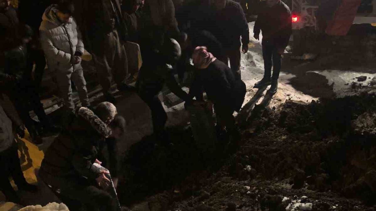 Hakkari'de kızak kazası: 11 yaşındaki Lezgin Erdal toprağa verildi