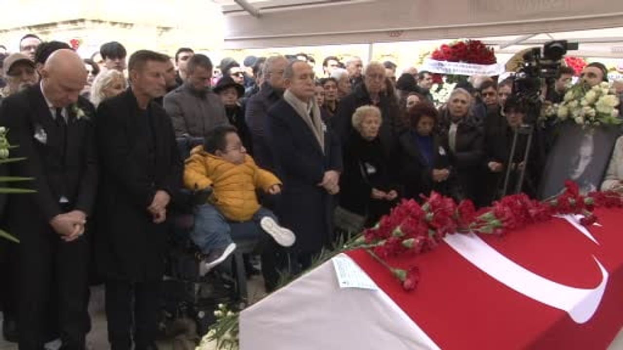 Haldun Dormen son yolculuğuna uğurlandı: Türk tiyatrosu veda etti