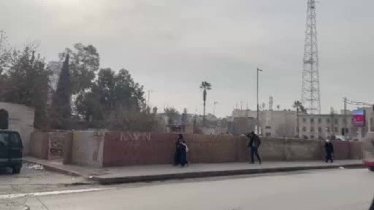 Halep’te Suriye ordusu Şeyh Maksud ve Eşrefiye’de SDG mevzilerine nokta operasyon başlattı