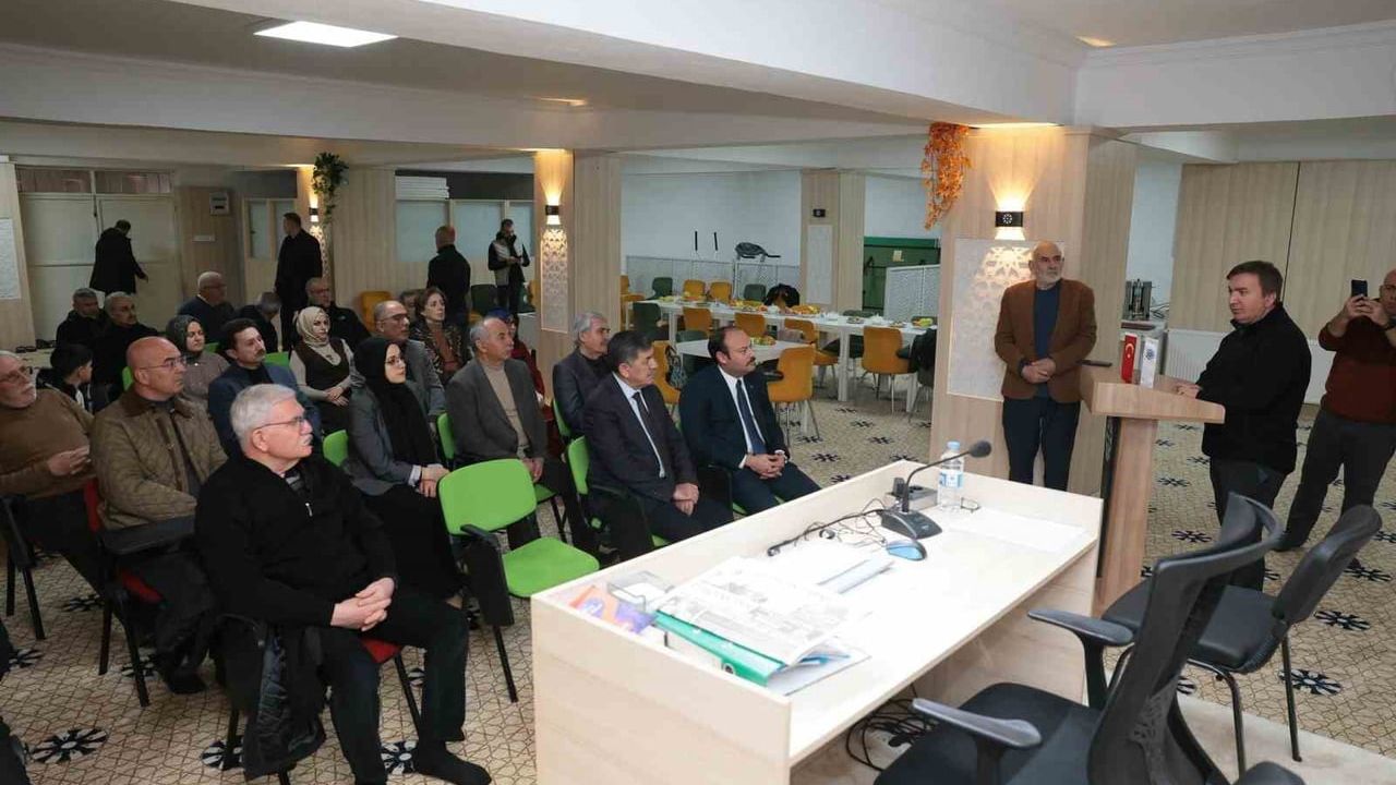 Halil İbrahim Özdemir yeniden başkan seçildi: Türkiye Yazarlar Birliği Erzincan Şubesi Olağan Genel Kurulu