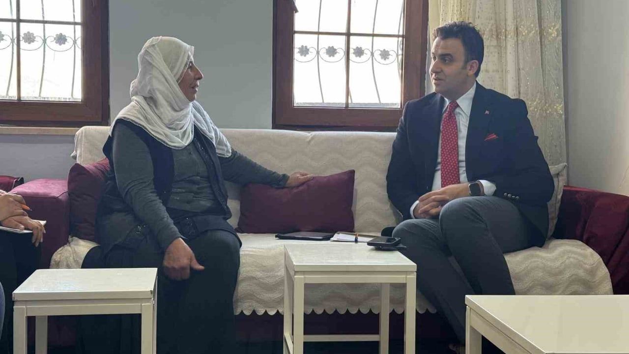Hasankeyf’te 'Gönül Köprüleri' Projesi: Kaymakam İmrak'ın Ev Ziyaretleriyle Devlet-Millet Bağı Güçlendiriliyor