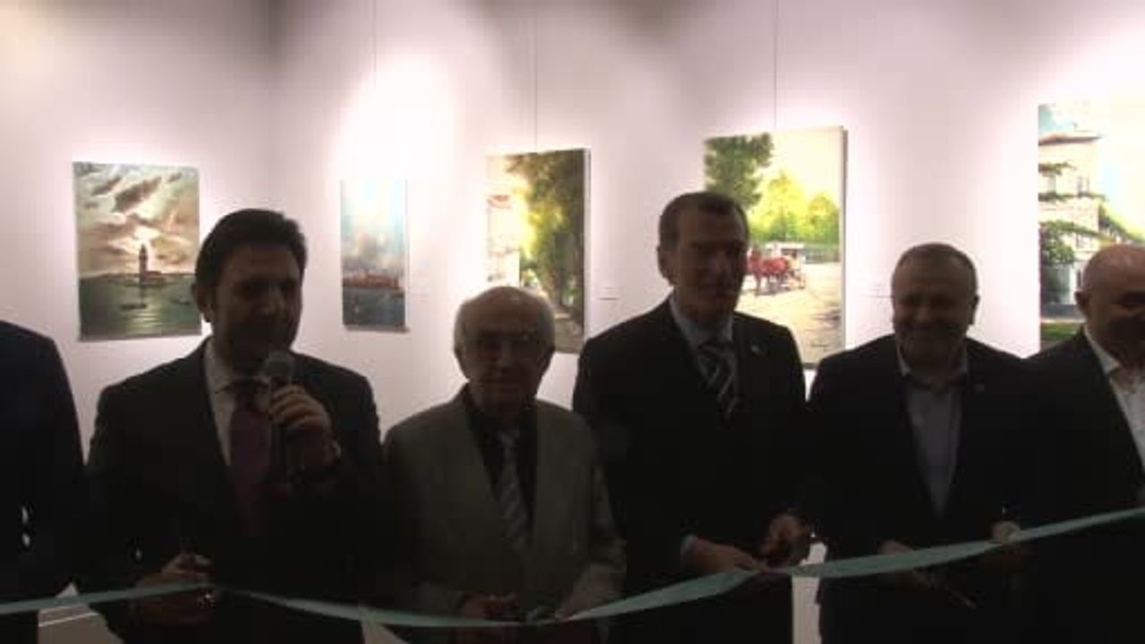 Haşim Şentürk'ün 'Tuval Üzerine İstanbul' Sergisi Zeytinburnu Kültür Sanat'ta