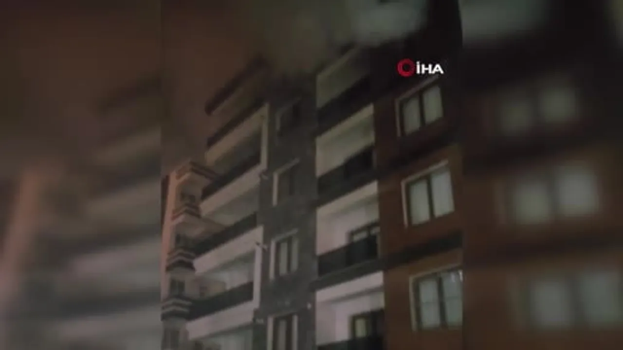 Hatay'da depremde evi yıkılan ailenin yeni evi yangında zarar gördü