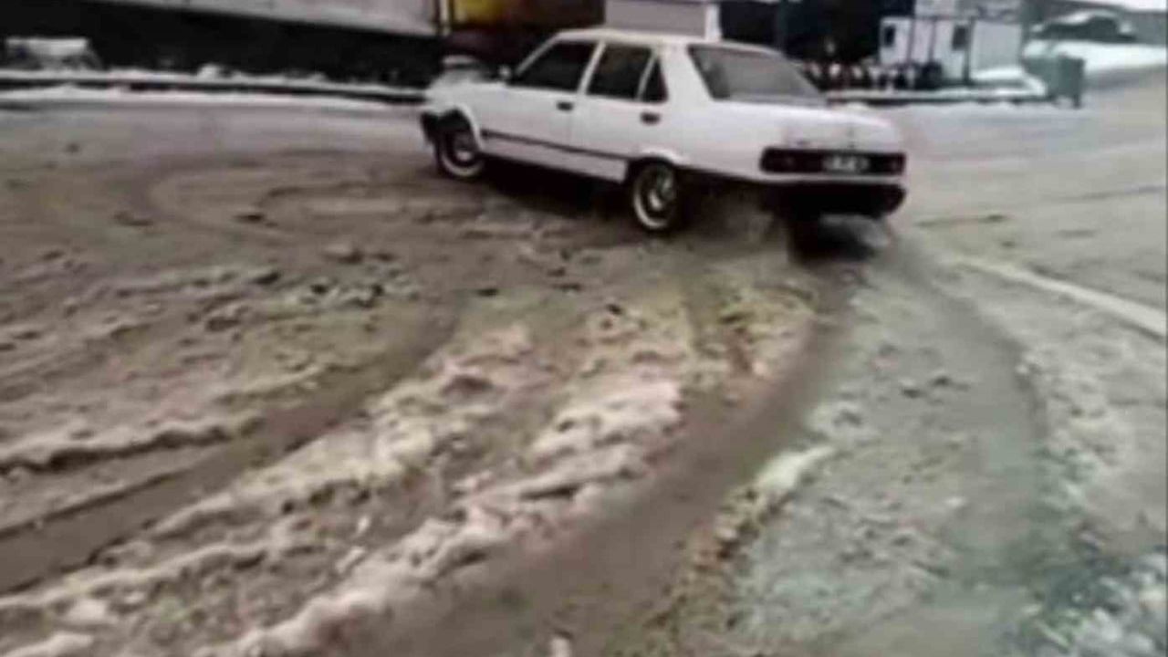 Hatay'da karla drift yapan Tofaş sürücüsüne 63 bin 879 TL ceza ve 60 gün ehliyetine el konuldu