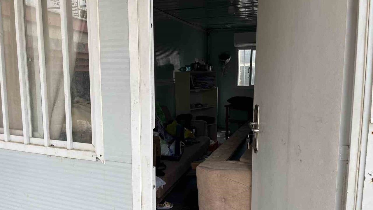 Hatay'da konteynerde başından vurulan 17 yaşındaki Eylül: Ablası tutuklandı, akıl sağlığı tespiti için hastaneye sevk edildi