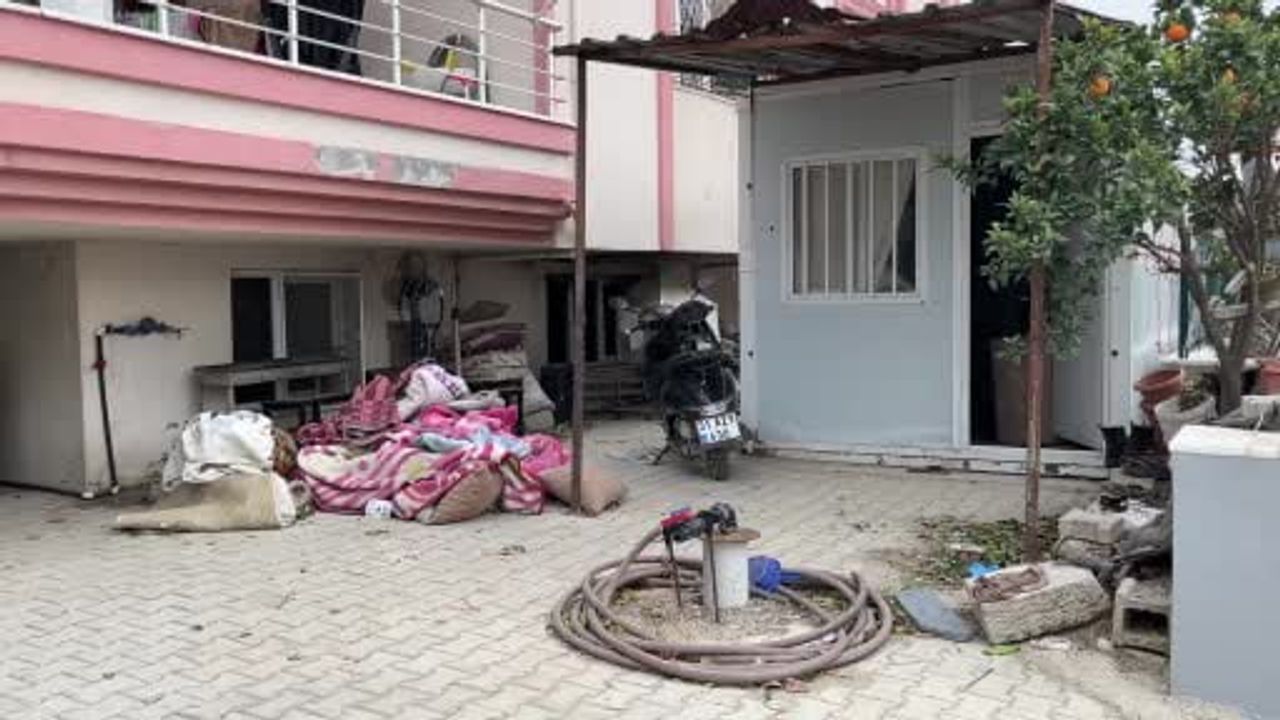 Hatay'da konteynerde yaralanan 17 yaşındaki Eylül’ü vuranın ablası olduğu belirlendi; çok sayıda silah ele geçirildi