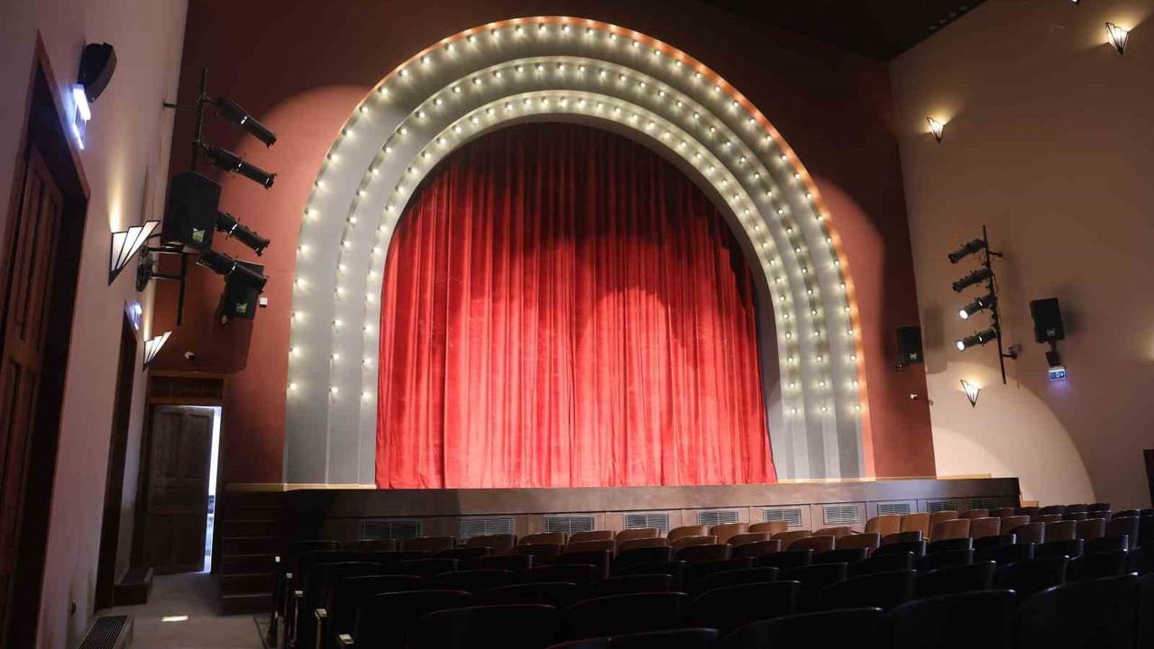 Hatay’daki tarihi meclis binası orijinal taşlarıyla 200 fore kazık üzerine aslına uygun şekilde yeniden inşa edildi